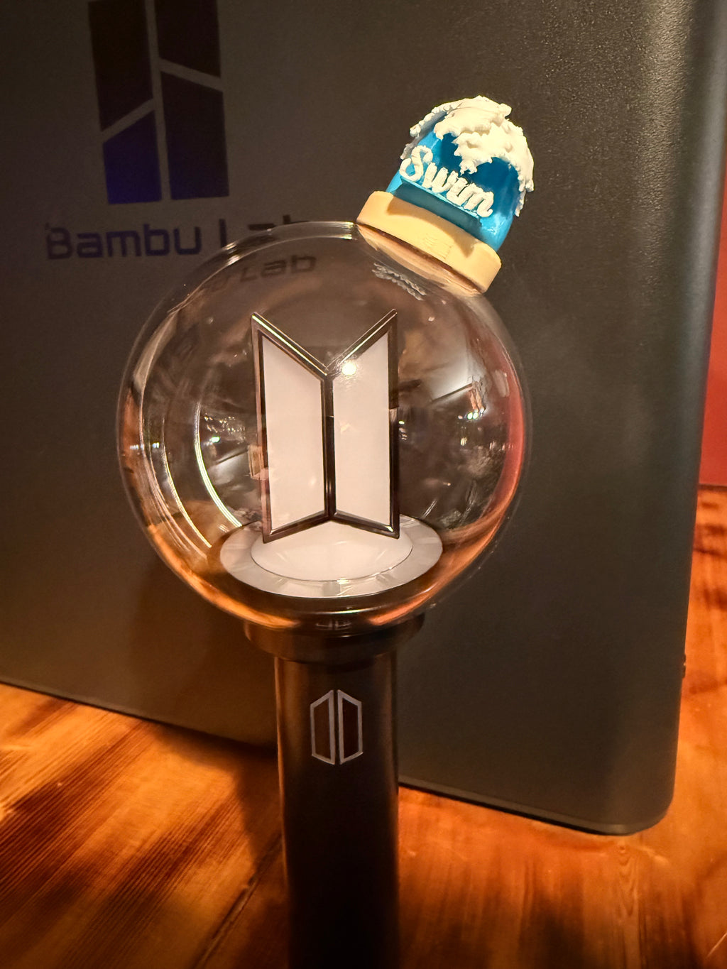 SWIM Army Bomb (Lightstick) topper