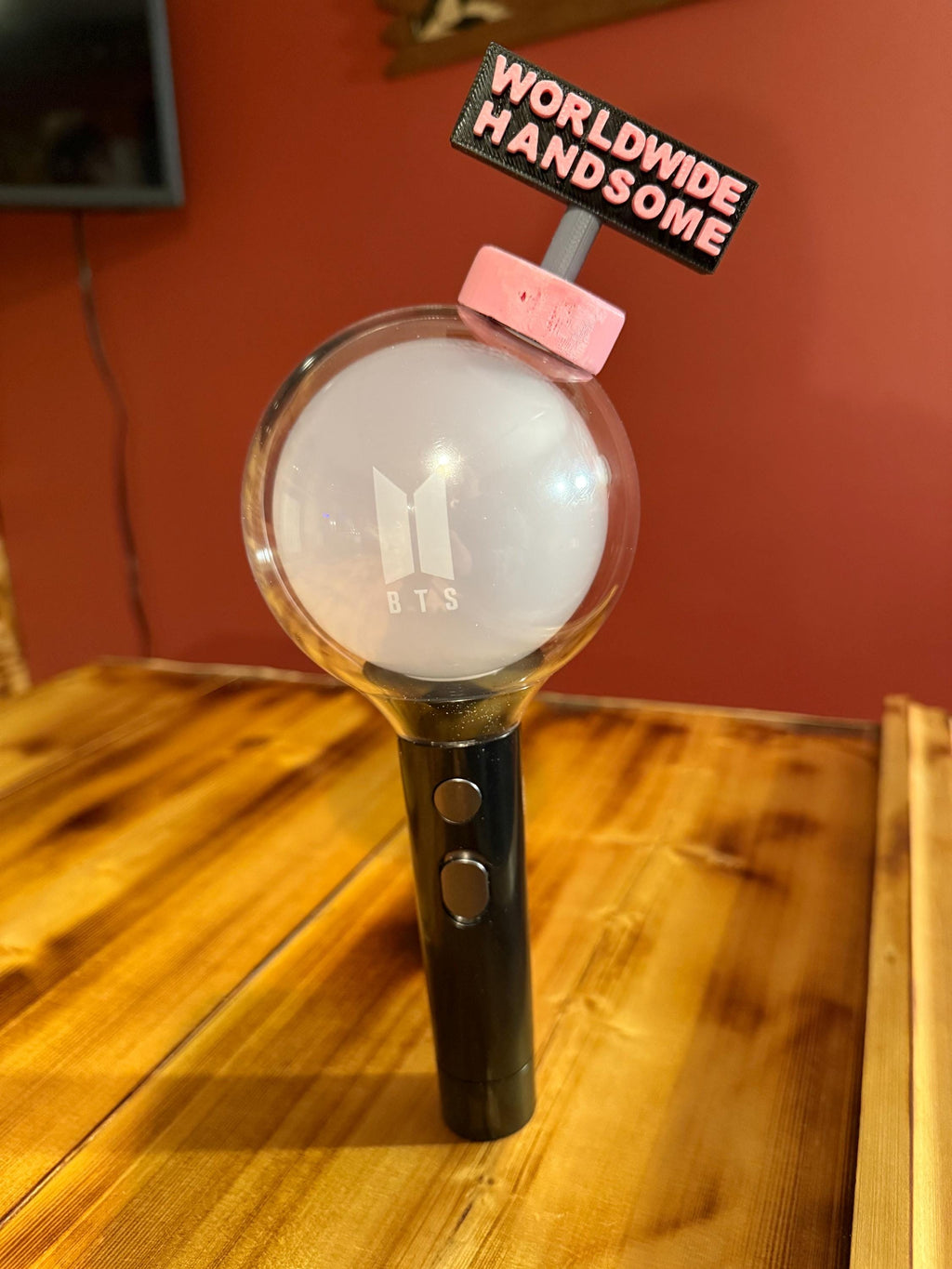 Worldwide Handsome (WWH) Army Bomb Topper